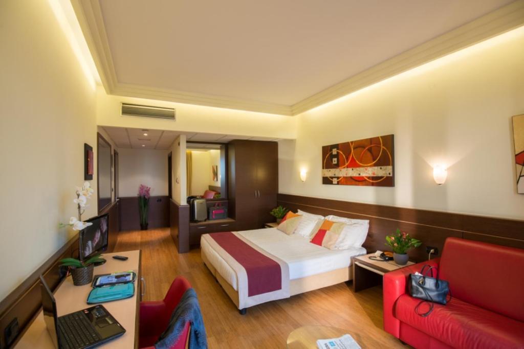 As Hotel Cambiago Bagian luar foto